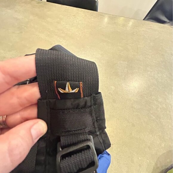 Oversized hiking belt bag. QUEST. Velcro detachable. Heavy duty buckle. - Picture 10 of 10